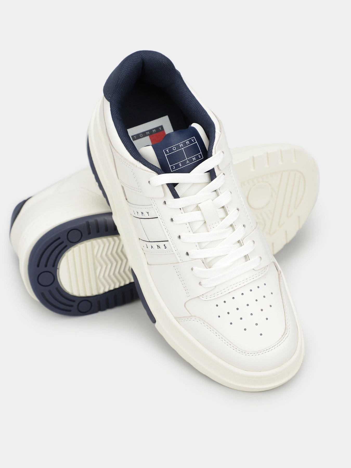 Кеды Tommy Hilfiger модель EN0EN02592-YBI Кеды Tommy Hilfiger модель EN0EN02592-YBI Фото