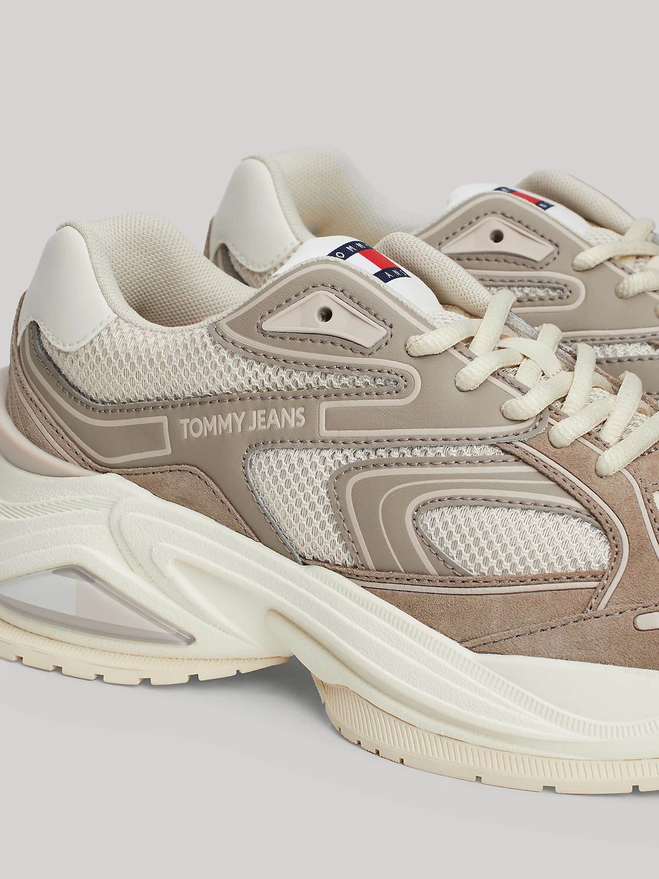 Кроссовки Tommy Hilfiger модель EN0EN02620-RBK Кроссовки Tommy Hilfiger модель EN0EN02620-RBK Фото