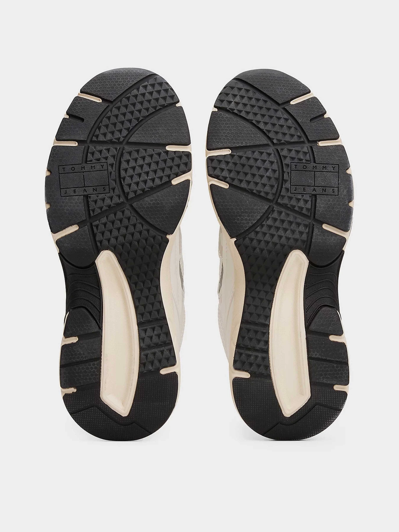 Кроссовки Tommy Hilfiger модель EN0EN02745-P06 Фото