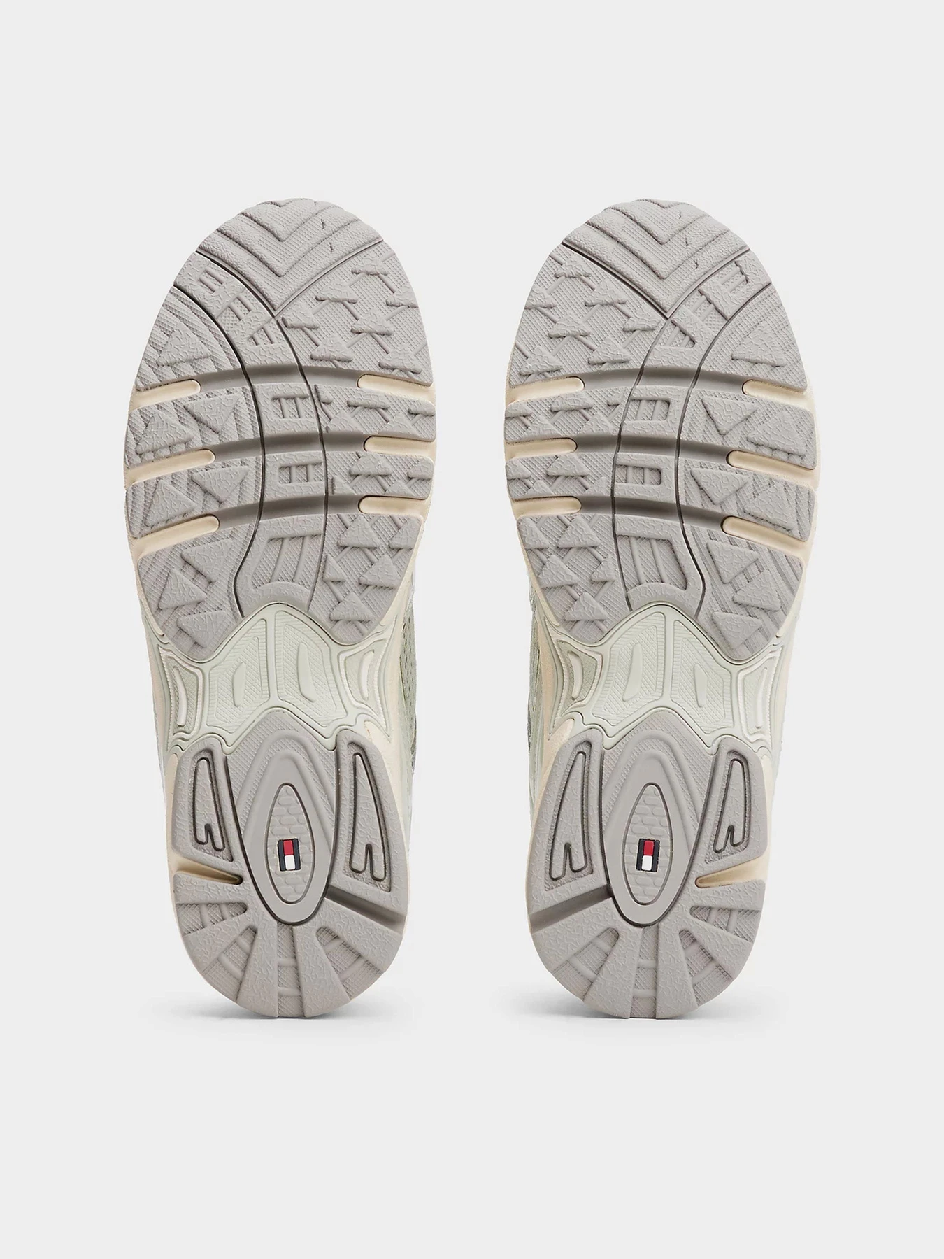 Кросівки Tommy Hilfiger модель EN0EN02810-M1C Кросівки Tommy Hilfiger модель EN0EN02810-M1C Фото