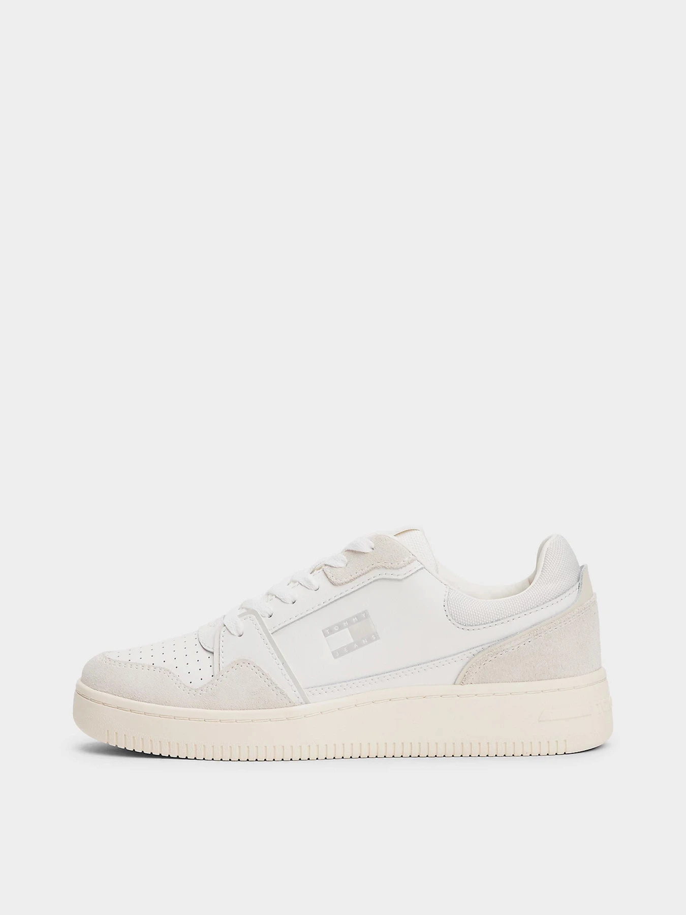 Кроссовки Tommy Hilfiger модель EN0EN02818-01W Кроссовки Tommy Hilfiger модель EN0EN02818-01W Фото