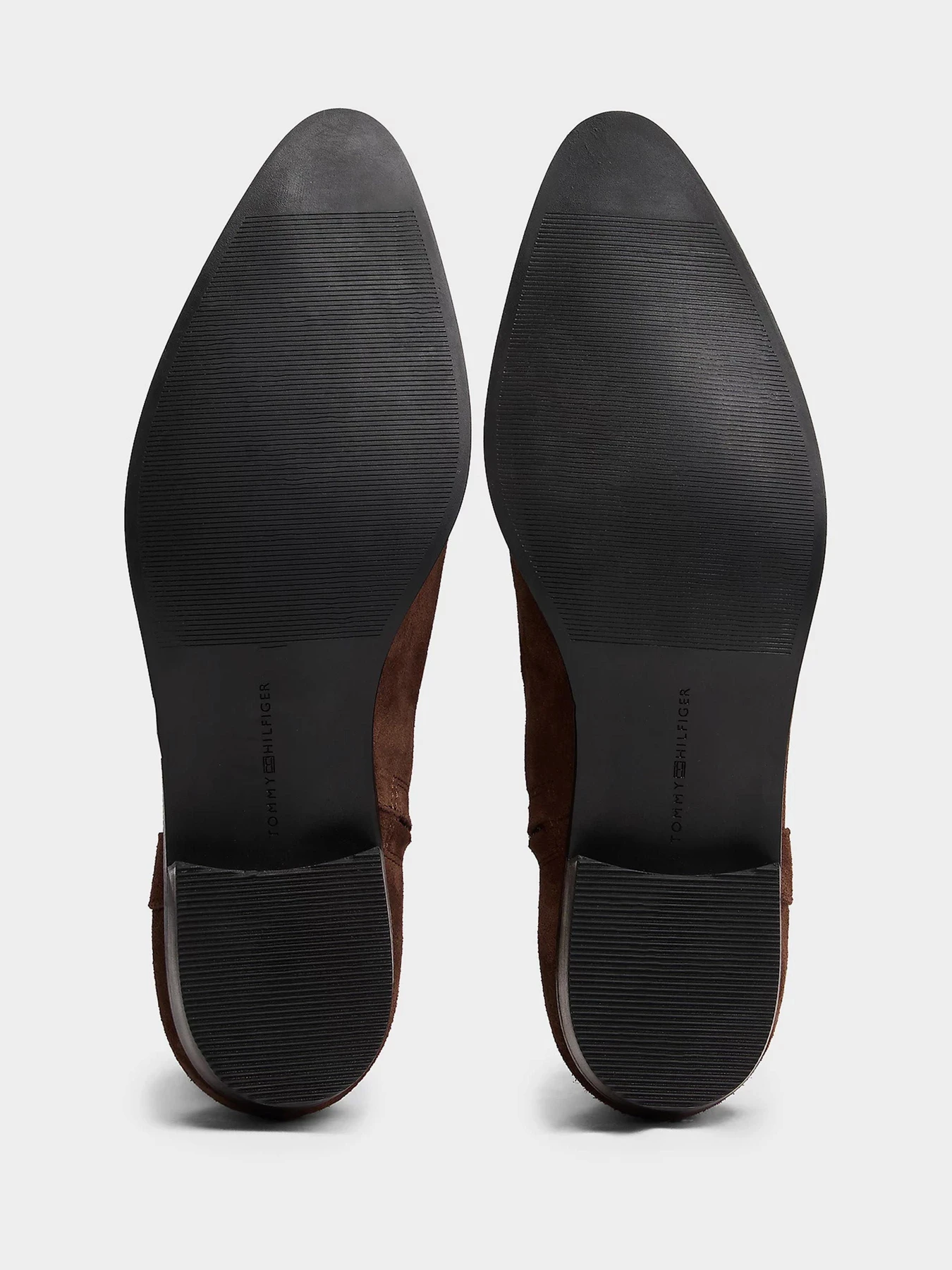 Ботинки и сапоги Tommy Hilfiger модель FW0FW08981-GV0 Ботинки и сапоги Tommy Hilfiger модель FW0FW08981-GV0 Фото