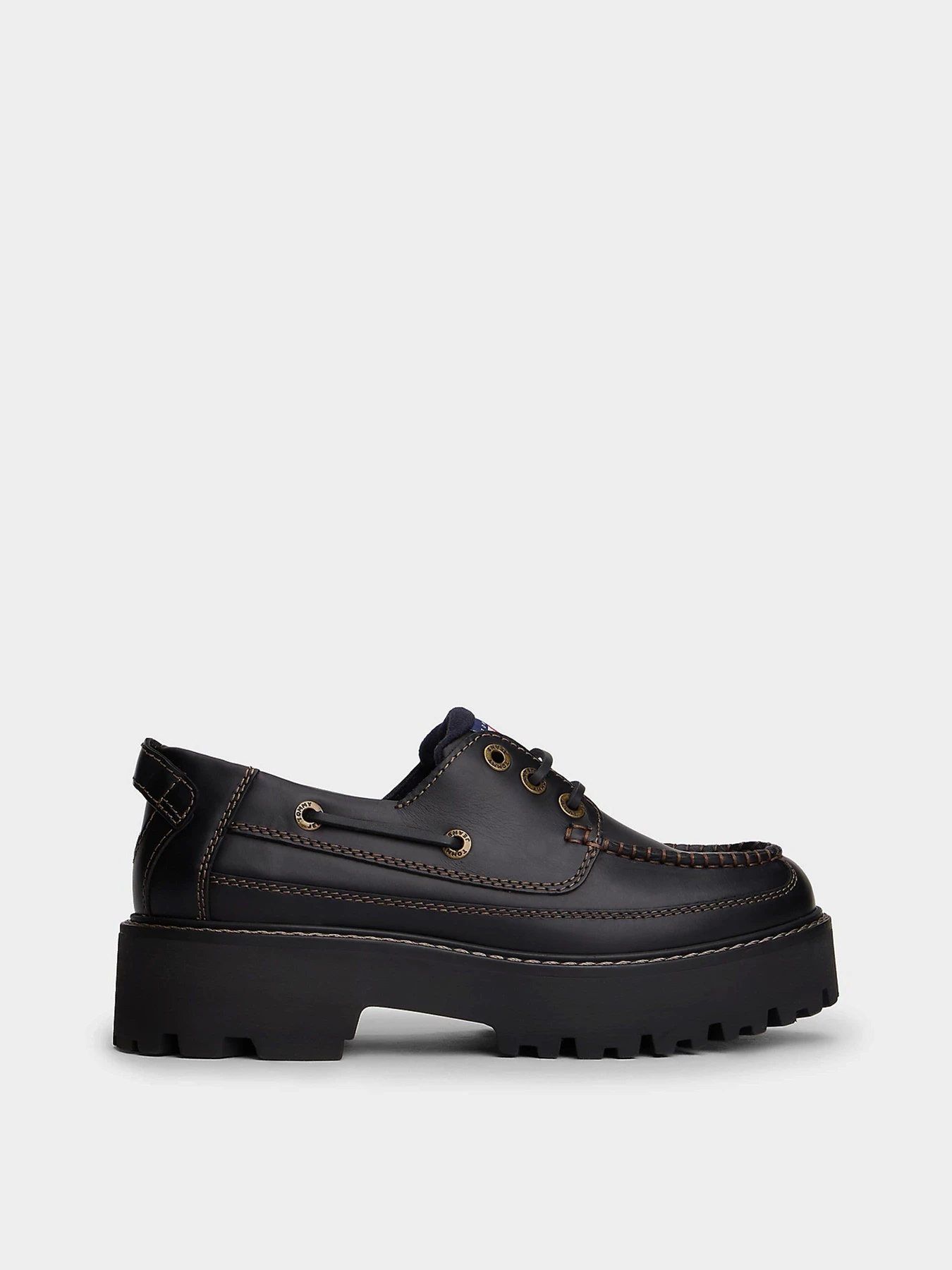 Туфлі та лофери Tommy Hilfiger ARCHIVE '01 BOAT SHOE LEATHER модель EN0EN03003-BDS