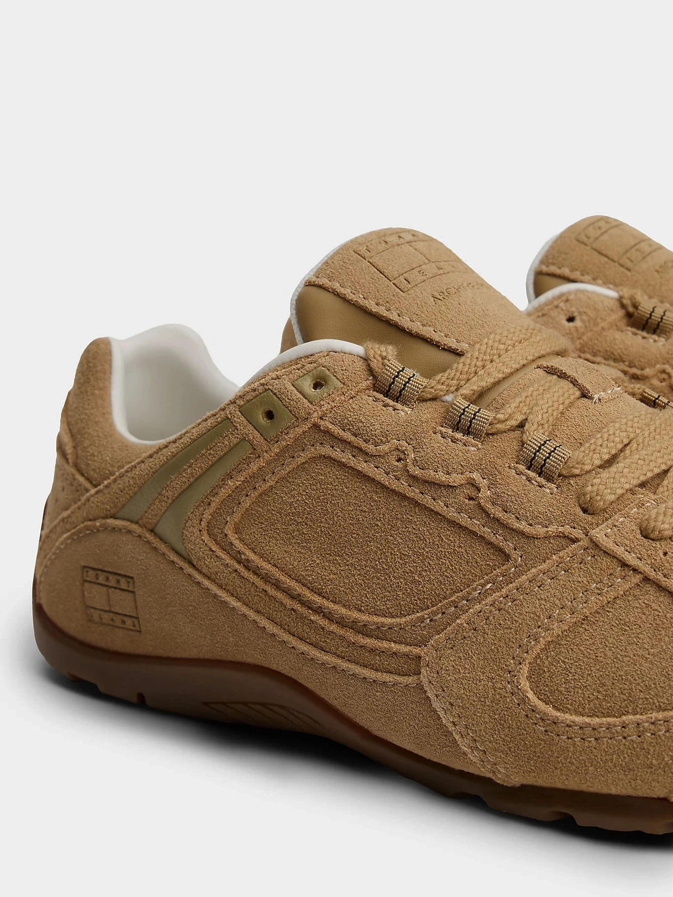 Кросівки Tommy Hilfiger ARCHIVE '97 LITE SUEDE модель EN0EN02899-AEN Фото