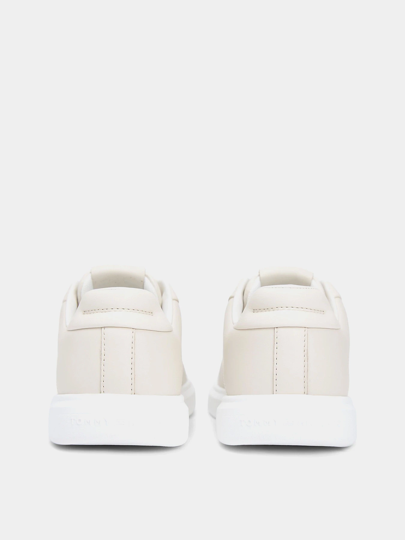 Кеды Tommy Hilfiger ICON COURT LIGHT WEIGHT SHINNY модель FW0FW08949-AEO Кеды Tommy Hilfiger ICON COURT LIGHT WEIGHT SHINNY модель FW0FW08949-AEO Фото