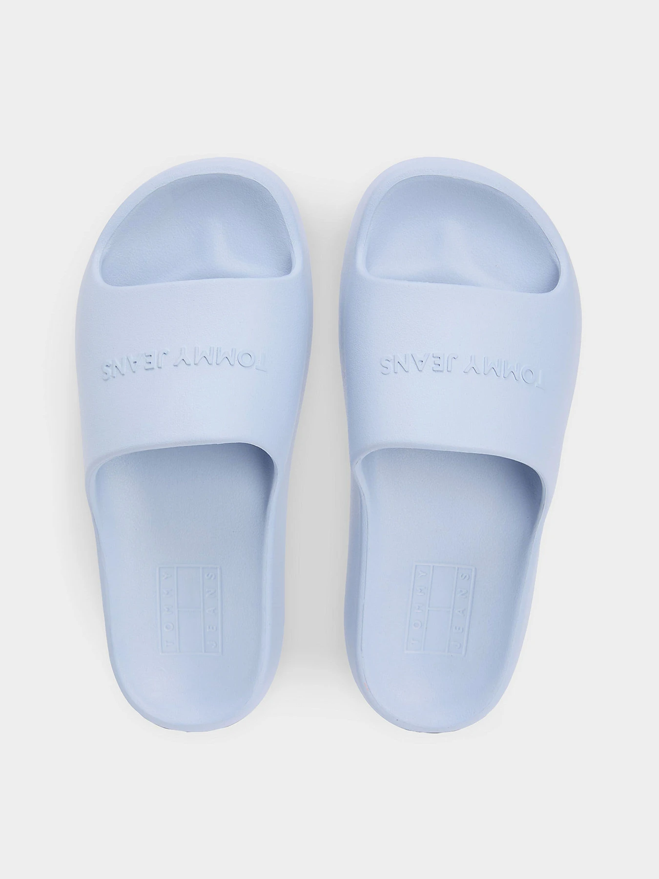 Шлёпанцы Tommy Hilfiger TJW CHUNKY POOL SLIDE ESS модель EN0EN02879-DBP Шлёпанцы Tommy Hilfiger TJW CHUNKY POOL SLIDE ESS модель EN0EN02879-DBP Фото