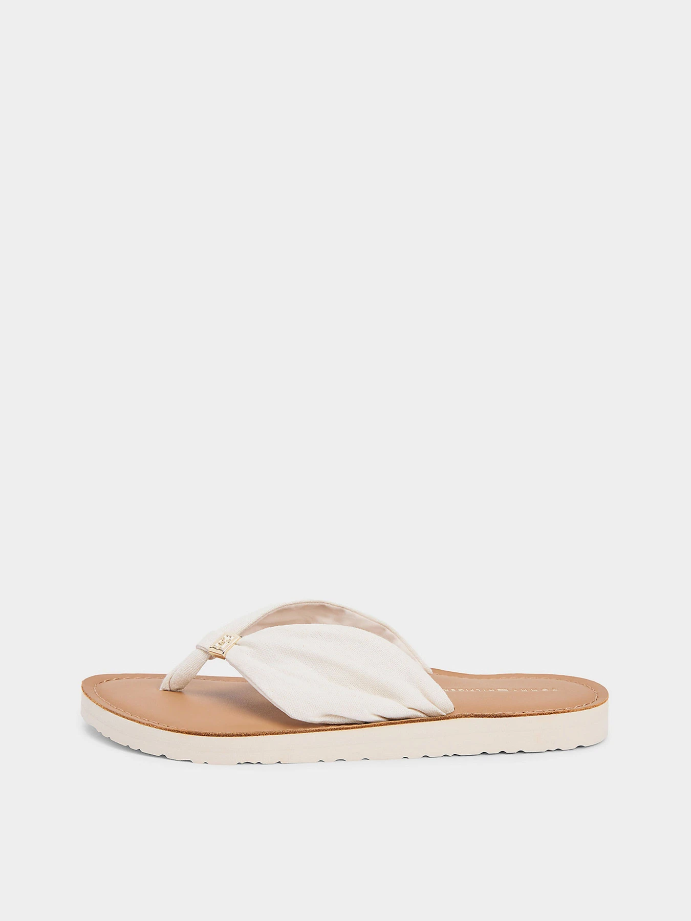 Шлёпанцы Tommy Hilfiger TH LTR FOOTBED SUMMER SANDAL модель FW0FW09194-AEO Шлёпанцы Tommy Hilfiger TH LTR FOOTBED SUMMER SANDAL модель FW0FW09194-AEO Фото