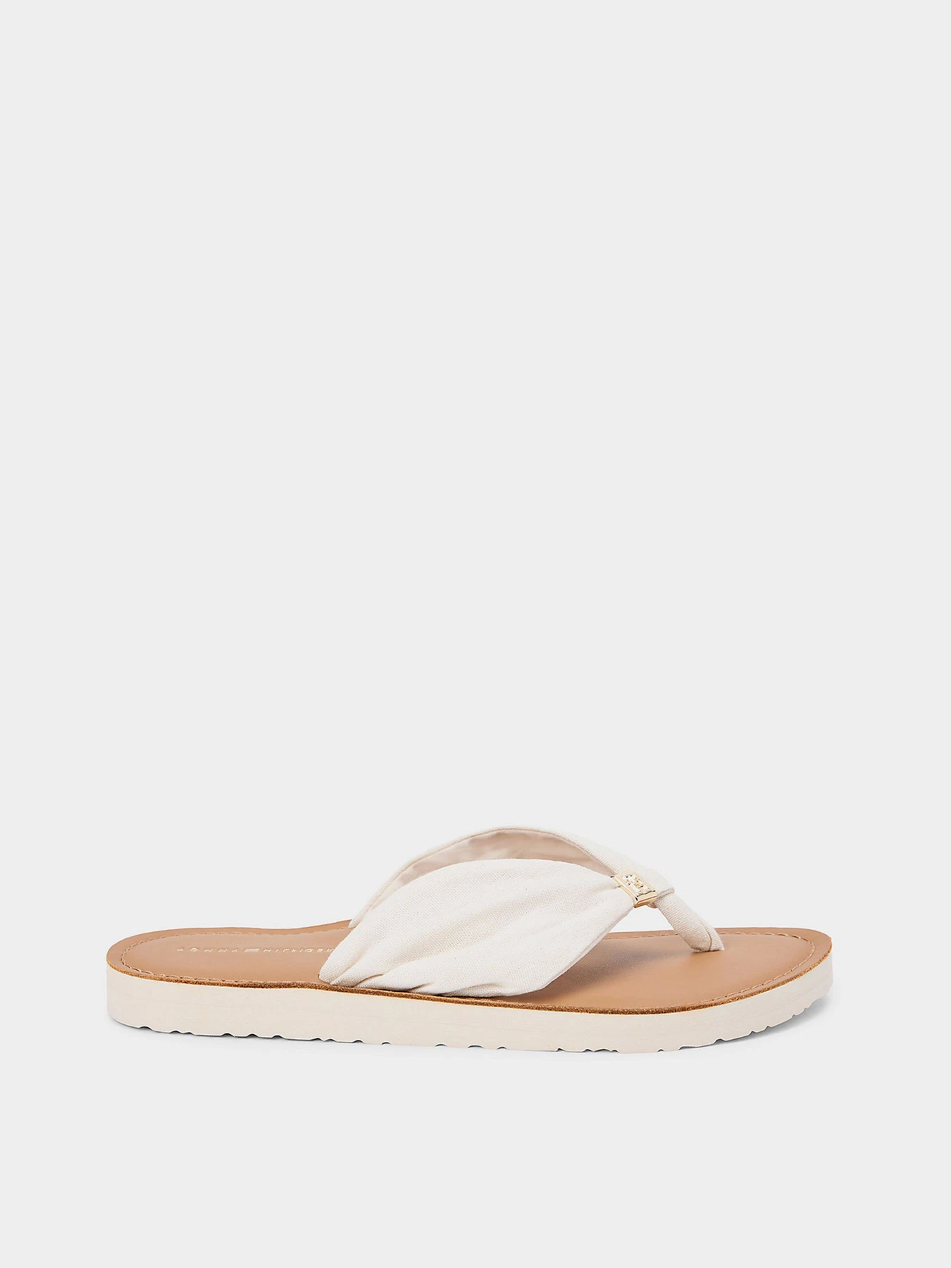 Шлёпанцы Tommy Hilfiger TH LTR FOOTBED SUMMER SANDAL модель FW0FW09194-AEO Шлёпанцы Tommy Hilfiger TH LTR FOOTBED SUMMER SANDAL модель FW0FW09194-AEO Фото