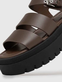 Сандалии Tommy Hilfiger TJW STRAPS LEATHER MAX SANDAL модель EN0EN02944-GV0 Фото