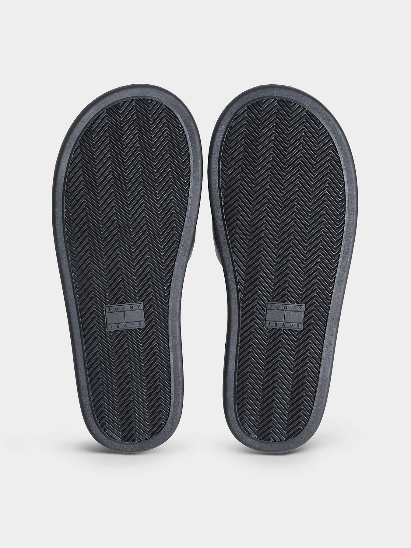 Шлёпанцы Tommy Hilfiger TJW SOFT PADDED CASUAL SLIDE модель EN0EN02950-BDS Фото