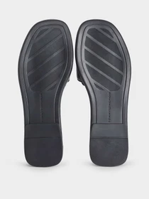Шльопанці Tommy Hilfiger LEATHER HORSEBIT MULE модель FW0FW09336-BDS Фото