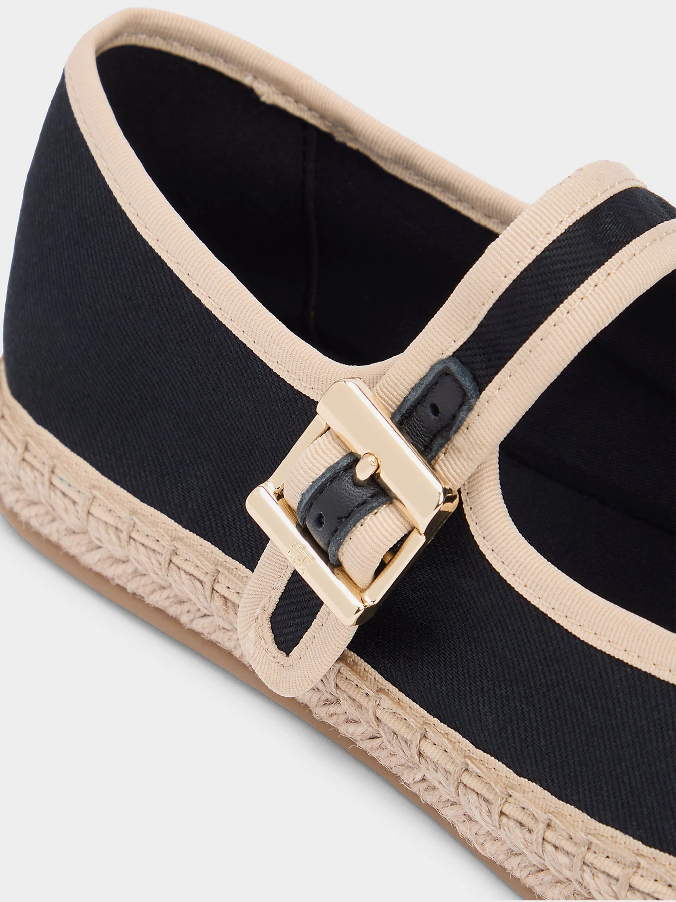 Туфли и лоферы Tommy Hilfiger BUCKLE MARYJANE ESPADRILLE модель FW0FW09239-BDS Фото