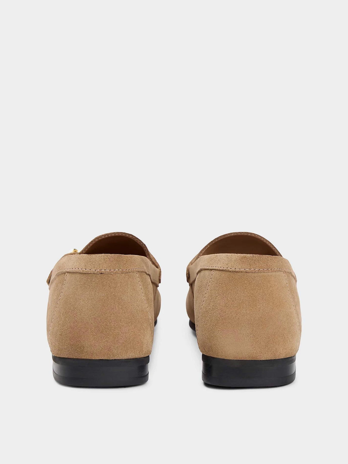 Туфли и лоферы Tommy Hilfiger TH CHAIN SUEDE LOAFER модель FW0FW09327-RBC Туфли и лоферы Tommy Hilfiger TH CHAIN SUEDE LOAFER модель FW0FW09327-RBC Фото