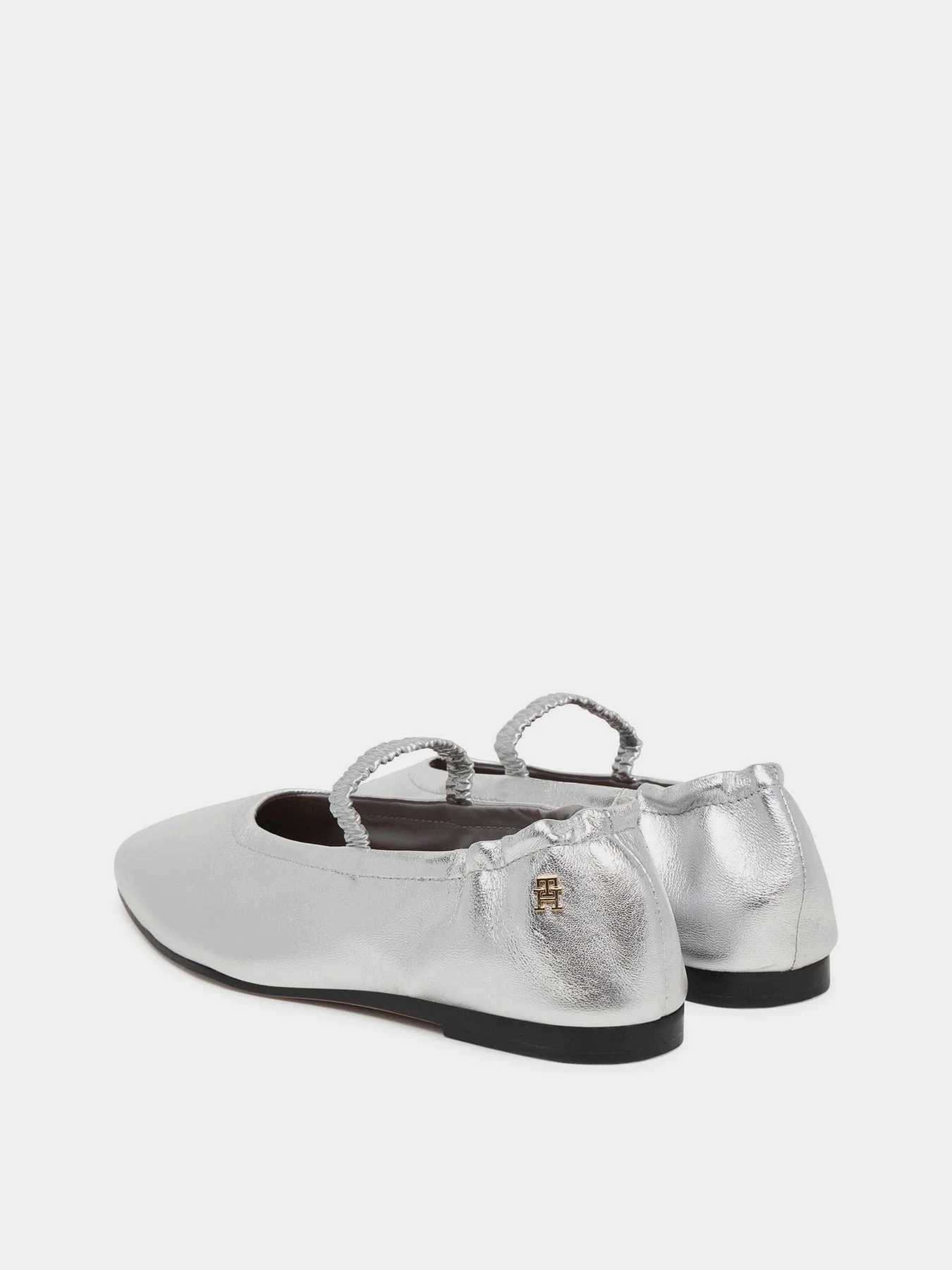 Туфли и лоферы Tommy Hilfiger SILVER LTH ELLASTIC BALLERINA модель FW0FW09466-0IM Туфли и лоферы Tommy Hilfiger SILVER LTH ELLASTIC BALLERINA модель FW0FW09466-0IM Фото