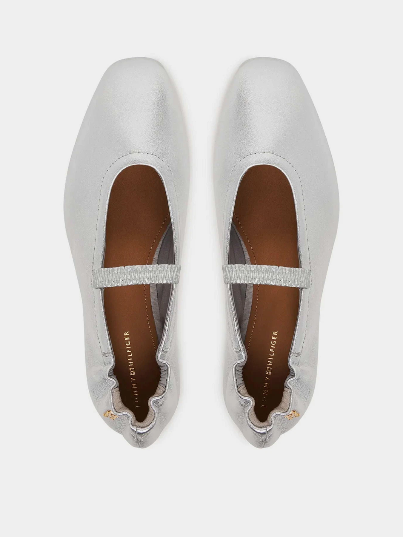 Туфли и лоферы Tommy Hilfiger SILVER LTH ELLASTIC BALLERINA модель FW0FW09466-0IM Туфли и лоферы Tommy Hilfiger SILVER LTH ELLASTIC BALLERINA модель FW0FW09466-0IM Фото