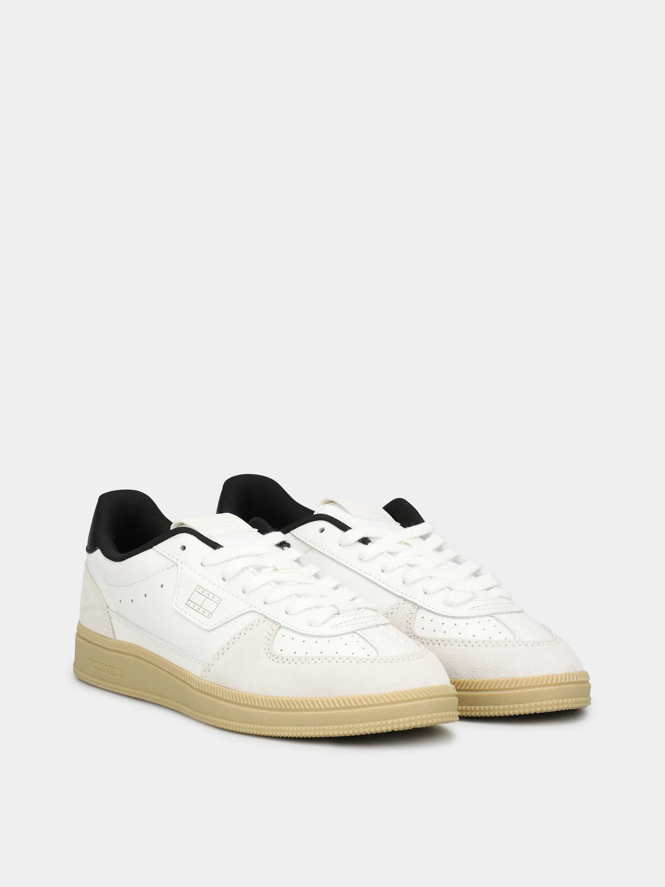 Кеды Tommy Hilfiger THE GREENWICH EDGE LEATHER модель EN0EN02988-0K9 Фото
