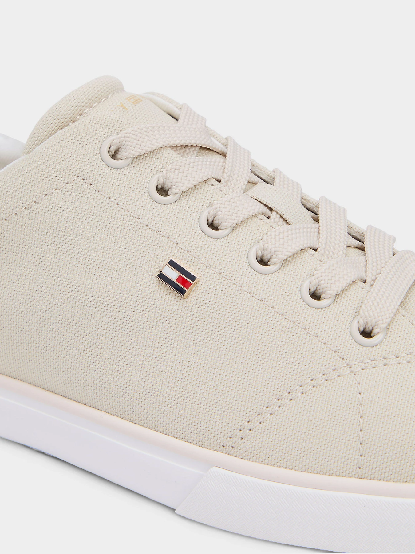 Кеды Tommy Hilfiger TH LOW PROFILE VULC CANVAS модель FW0FW09102-ACI Кеды Tommy Hilfiger TH LOW PROFILE VULC CANVAS модель FW0FW09102-ACI Фото