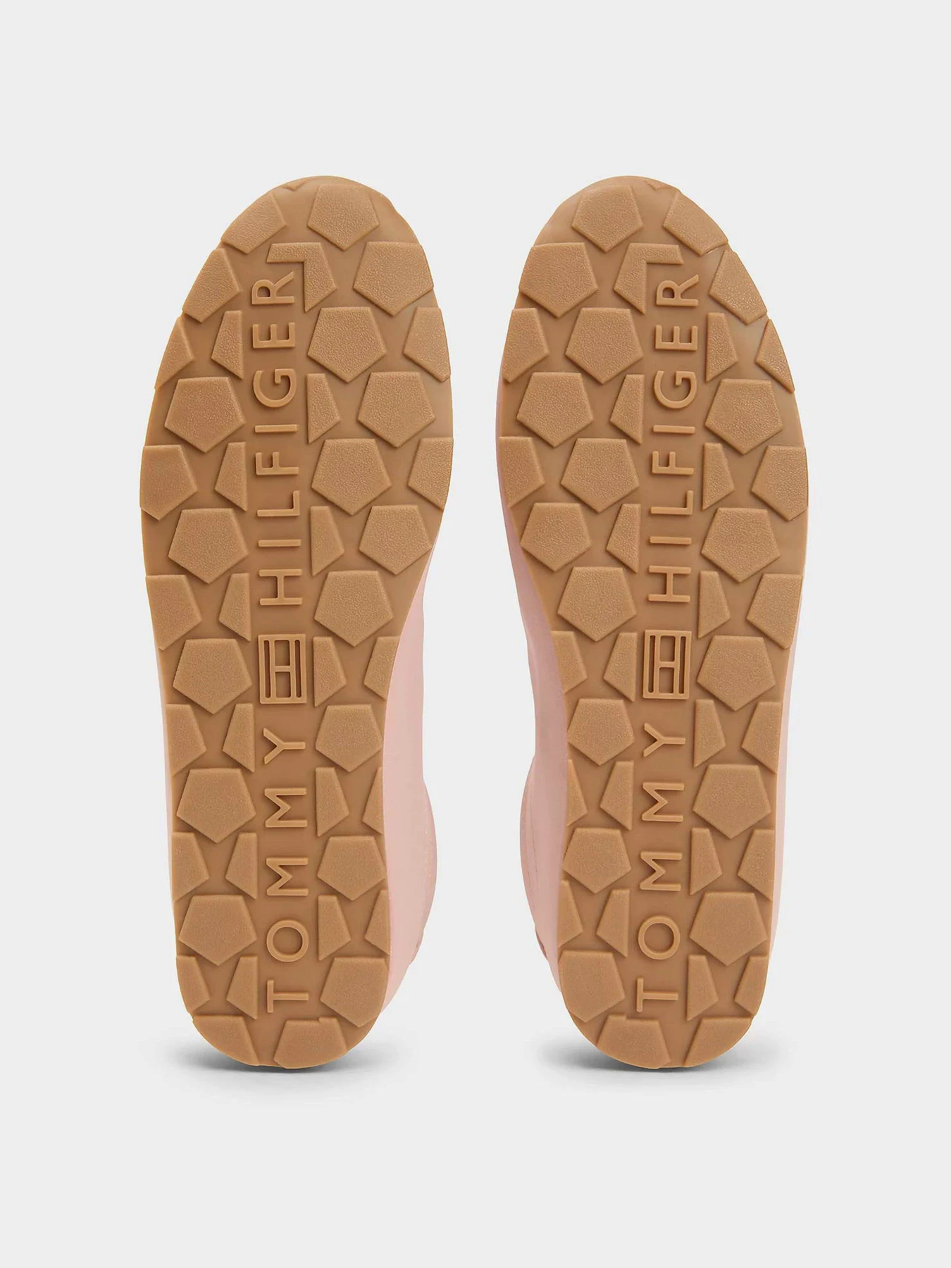 Кроссовки Tommy Hilfiger TH BELLA LOW RUNNER SATIN модель FW0FW09288-TQN Кроссовки Tommy Hilfiger TH BELLA LOW RUNNER SATIN модель FW0FW09288-TQN Фото