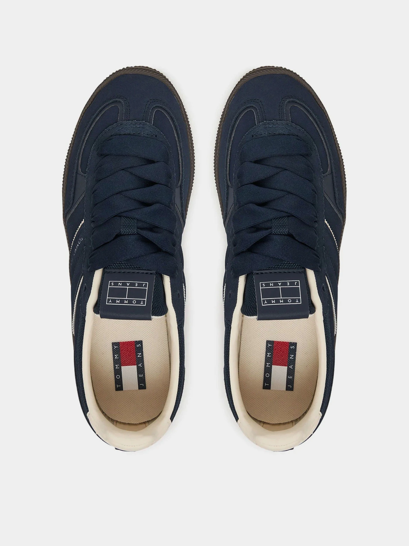 Кеды Tommy Hilfiger THE GREENWICH EDGE SUEDE модель EN0EN02924-C1G Фото