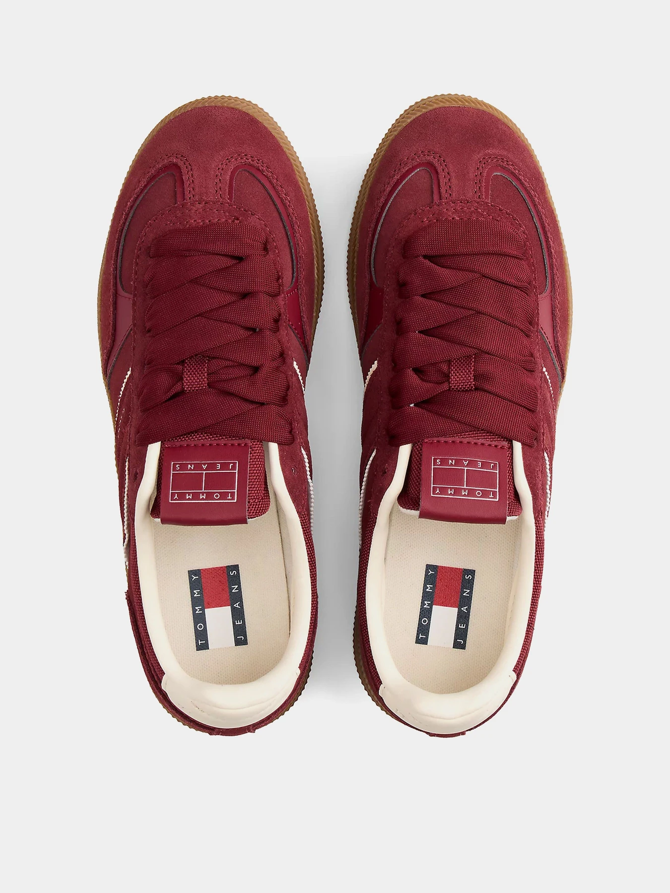 Кеды Tommy Hilfiger THE GREENWICH EDGE SUEDE модель EN0EN02924-XKK Кеды Tommy Hilfiger THE GREENWICH EDGE SUEDE модель EN0EN02924-XKK Фото