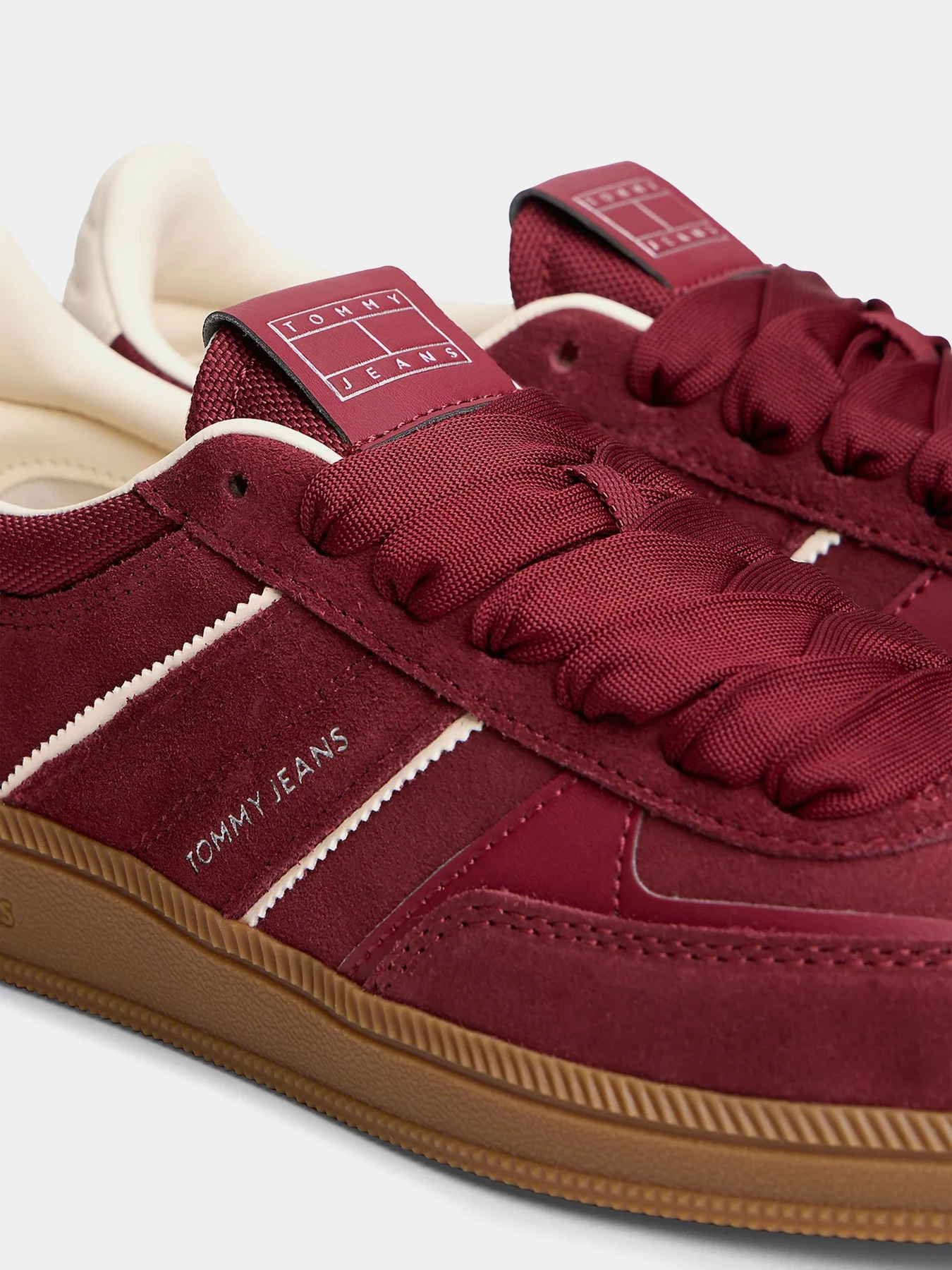 Кеды Tommy Hilfiger THE GREENWICH EDGE SUEDE модель EN0EN02924-XKK Кеды Tommy Hilfiger THE GREENWICH EDGE SUEDE модель EN0EN02924-XKK Фото