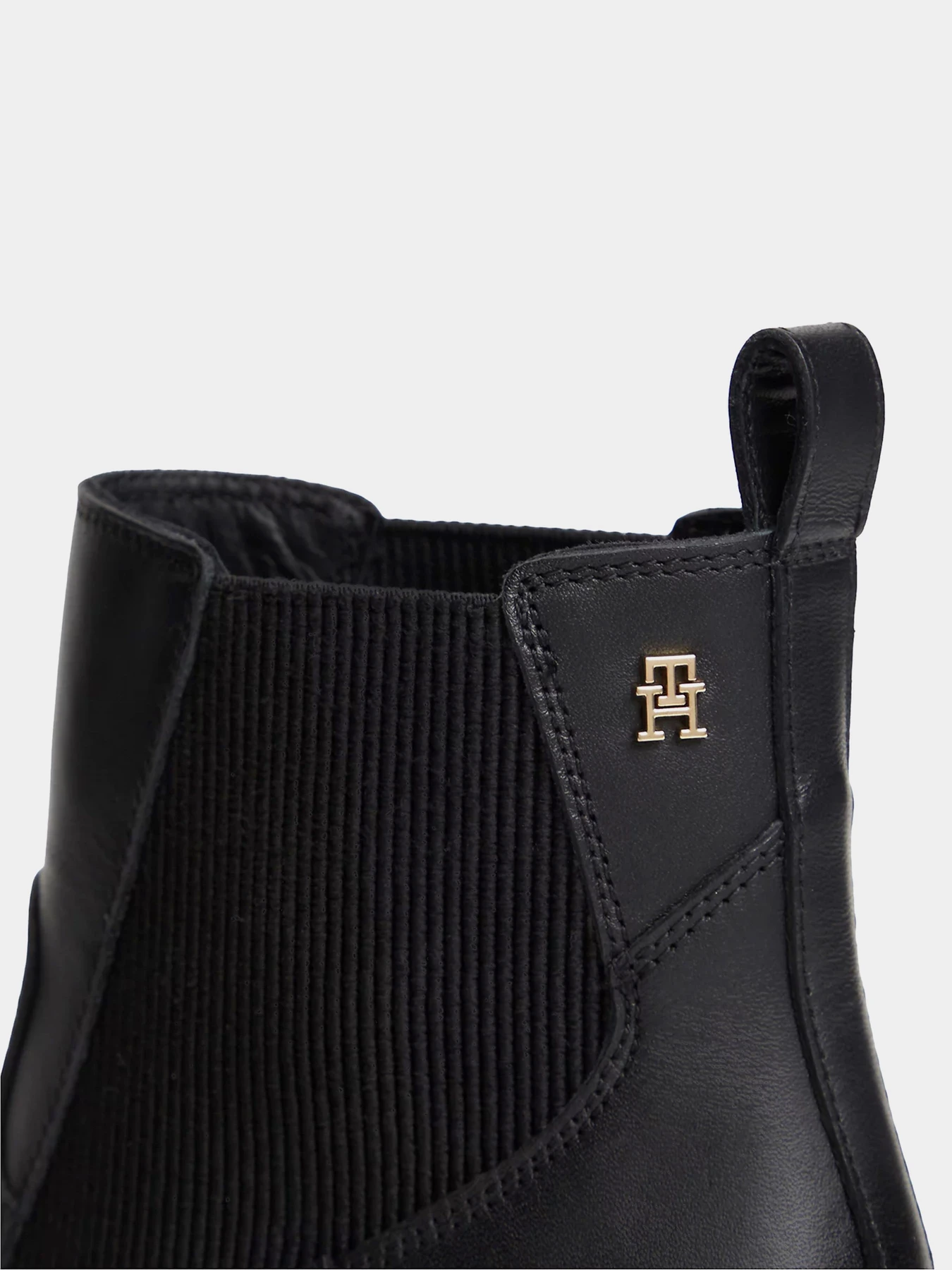Ботинки и сапоги Tommy Hilfiger LEATHER WESTERN CHELSEA BOOT модель FW0FW09582-BDS Ботинки и сапоги Tommy Hilfiger LEATHER WESTERN CHELSEA BOOT модель FW0FW09582-BDS Фото