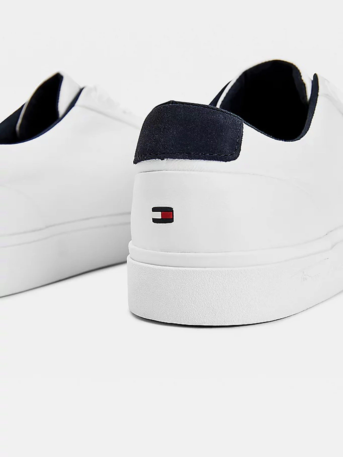 Кеды Tommy Hilfiger CORPORATE LEATHER SNEAKER модель FM0FM03397-YBR Фото