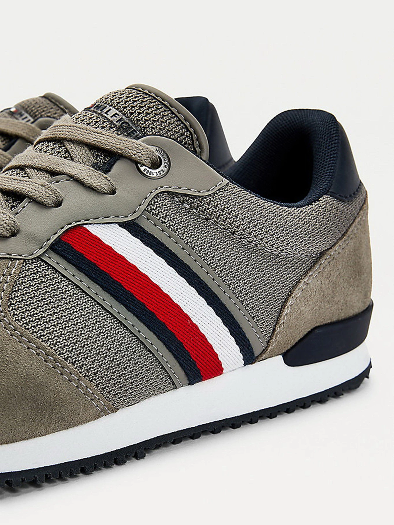 Кроссовки Tommy Hilfiger ICONIC модель FM0FM03470-PQ8 Фото