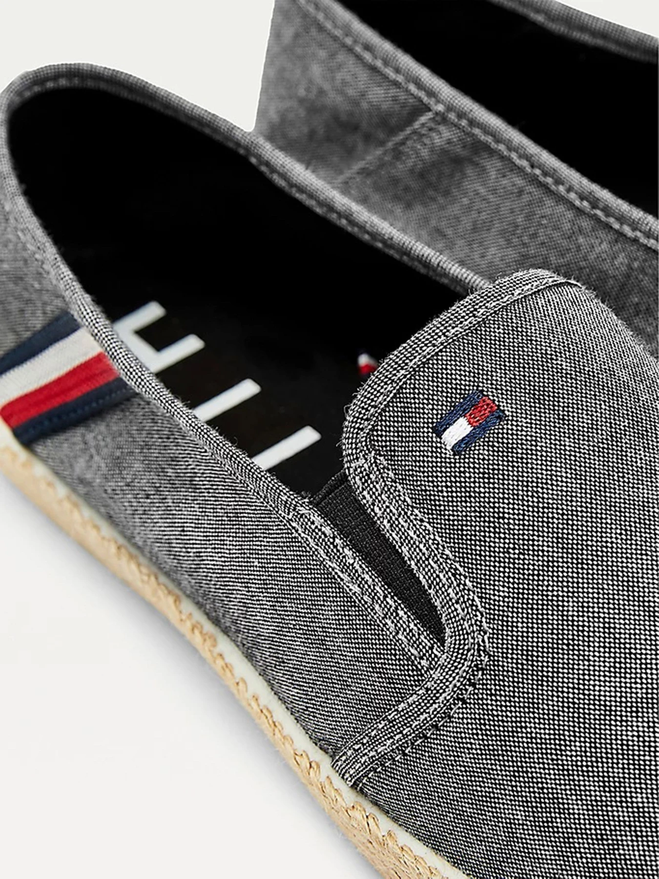 Слипоны и мокасины Tommy Hilfiger SIGNATURE модель FM0FM03483-BDS Слипоны и мокасины Tommy Hilfiger SIGNATURE модель FM0FM03483-BDS Фото