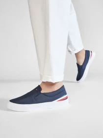 Слипоны и мокасины Tommy Hilfiger Lightweight Stripes Slip On модель FM0FM03613-DW5 Фото