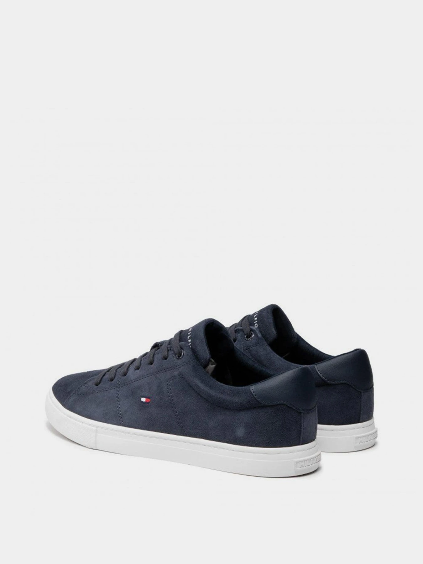Кеди Tommy Hilfiger Esential Suede Vilc модель FM0FM03626-DW5 Кеди Tommy Hilfiger Esential Suede Vilc модель FM0FM03626-DW5 Фото