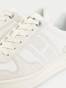 Кеды Tommy Hilfiger Leather Perforated Flag модель FM0FM03608-YBL Фото
