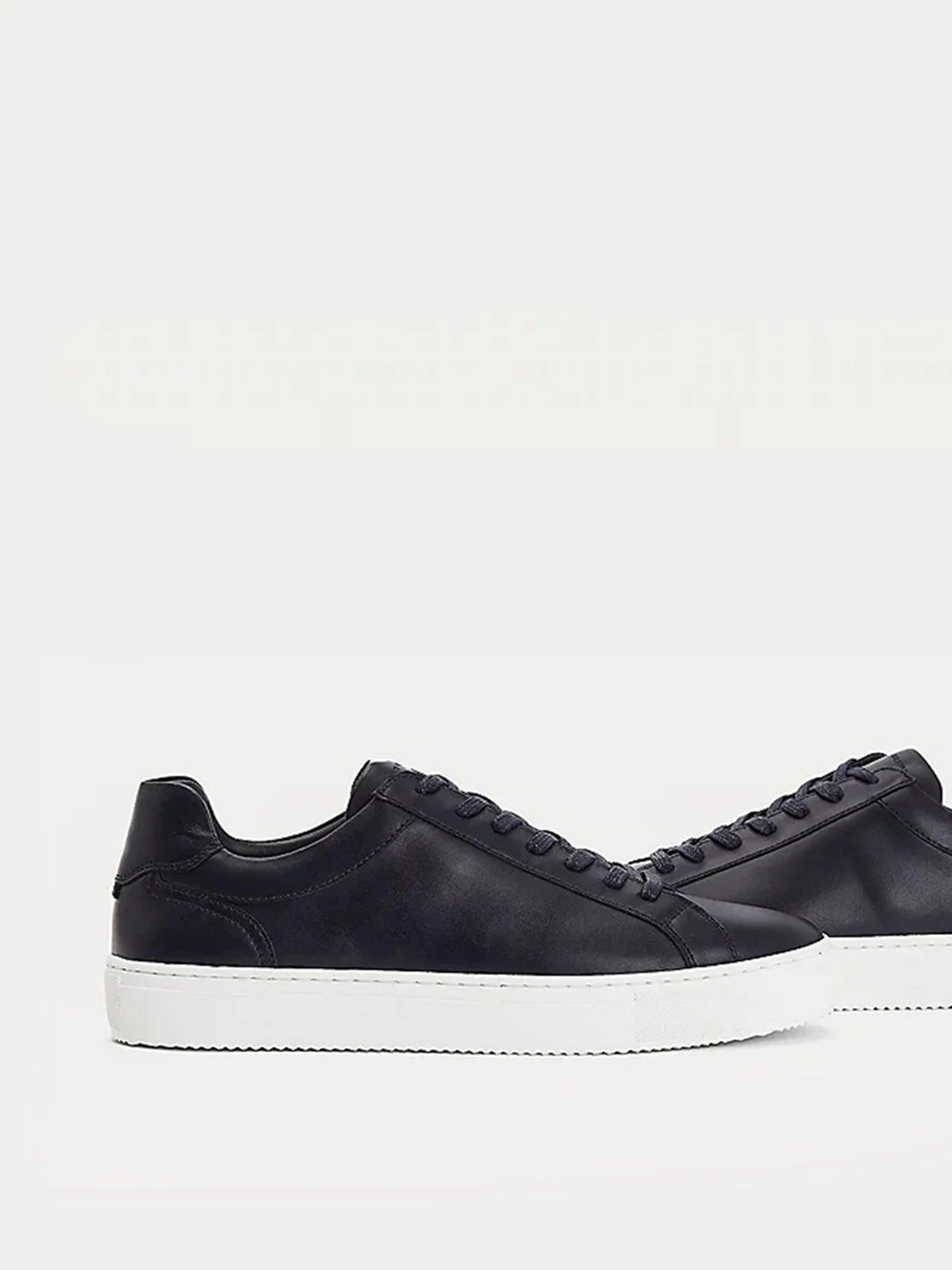 Кеды Tommy Hilfiger Debossed Logo Cupsole Leather модель FM0FM03634-DW5 Кеды Tommy Hilfiger Debossed Logo Cupsole Leather модель FM0FM03634-DW5 Фото
