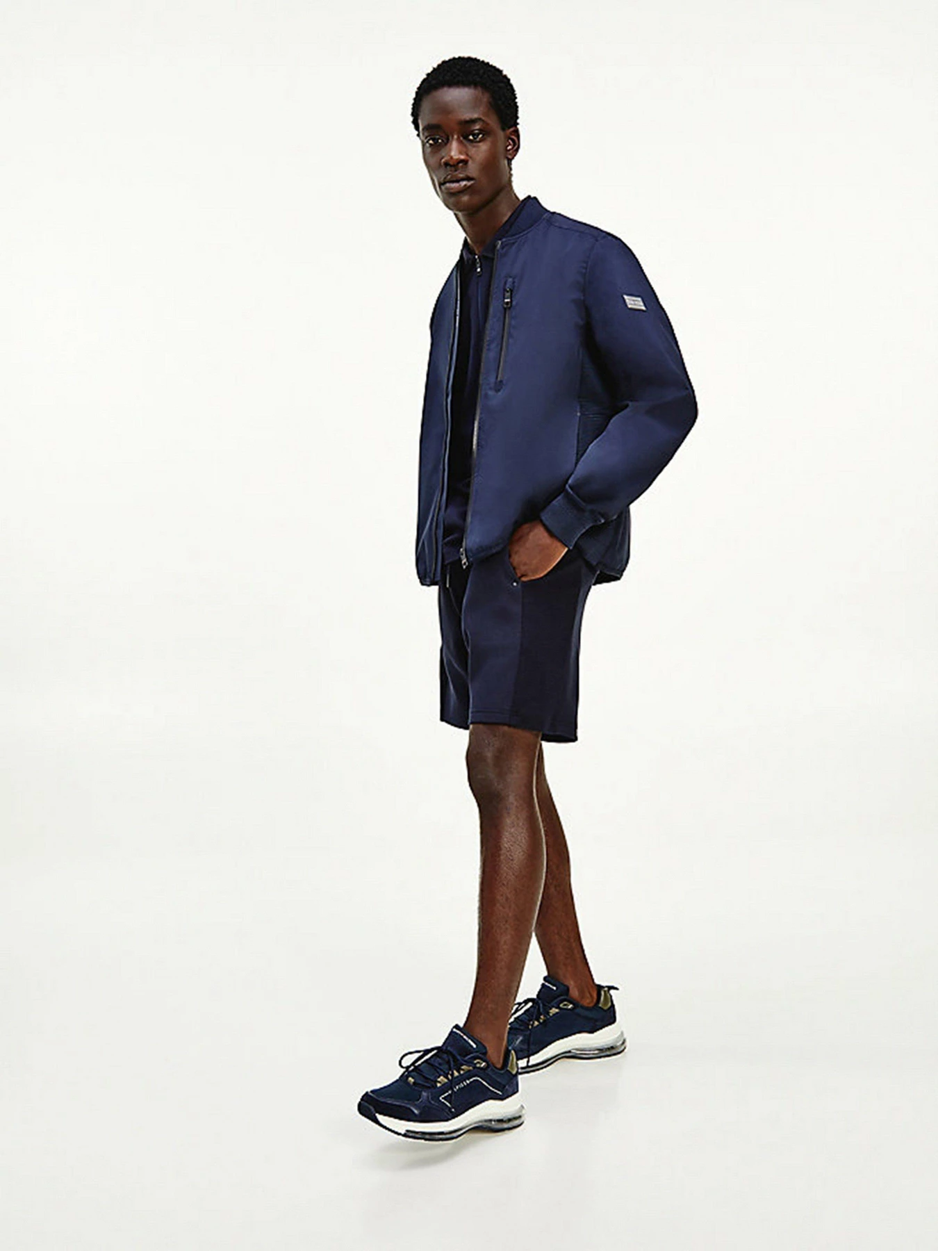 Кросівки Tommy Hilfiger Air Runner Mix модель FM0FM03633-DW5 Кросівки Tommy Hilfiger Air Runner Mix модель FM0FM03633-DW5 Фото