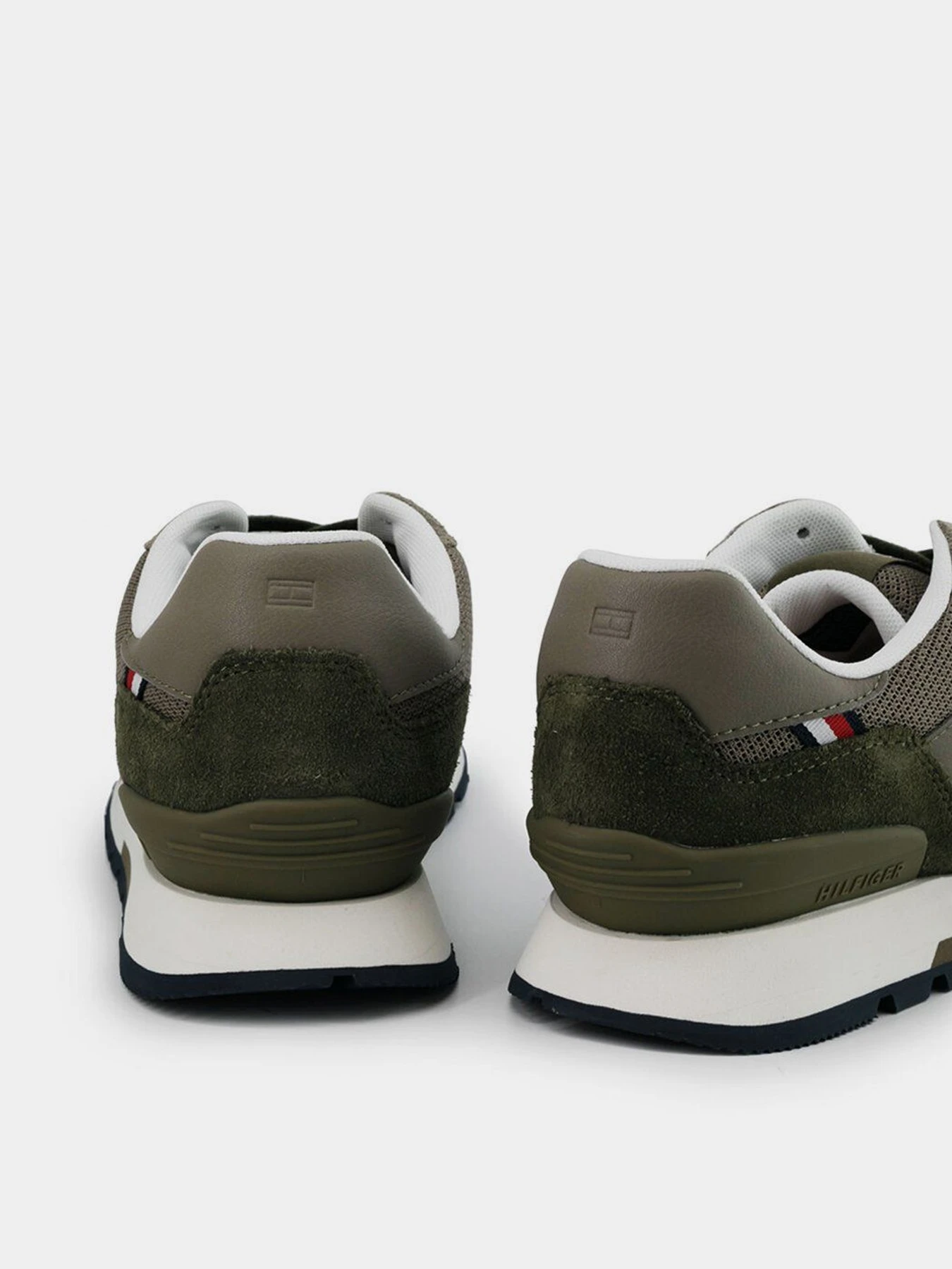 Кросівки Tommy Hilfiger Retro Runner Seasonal Mix модель FM0FM03629-RBN Кросівки Tommy Hilfiger Retro Runner Seasonal Mix модель FM0FM03629-RBN Фото