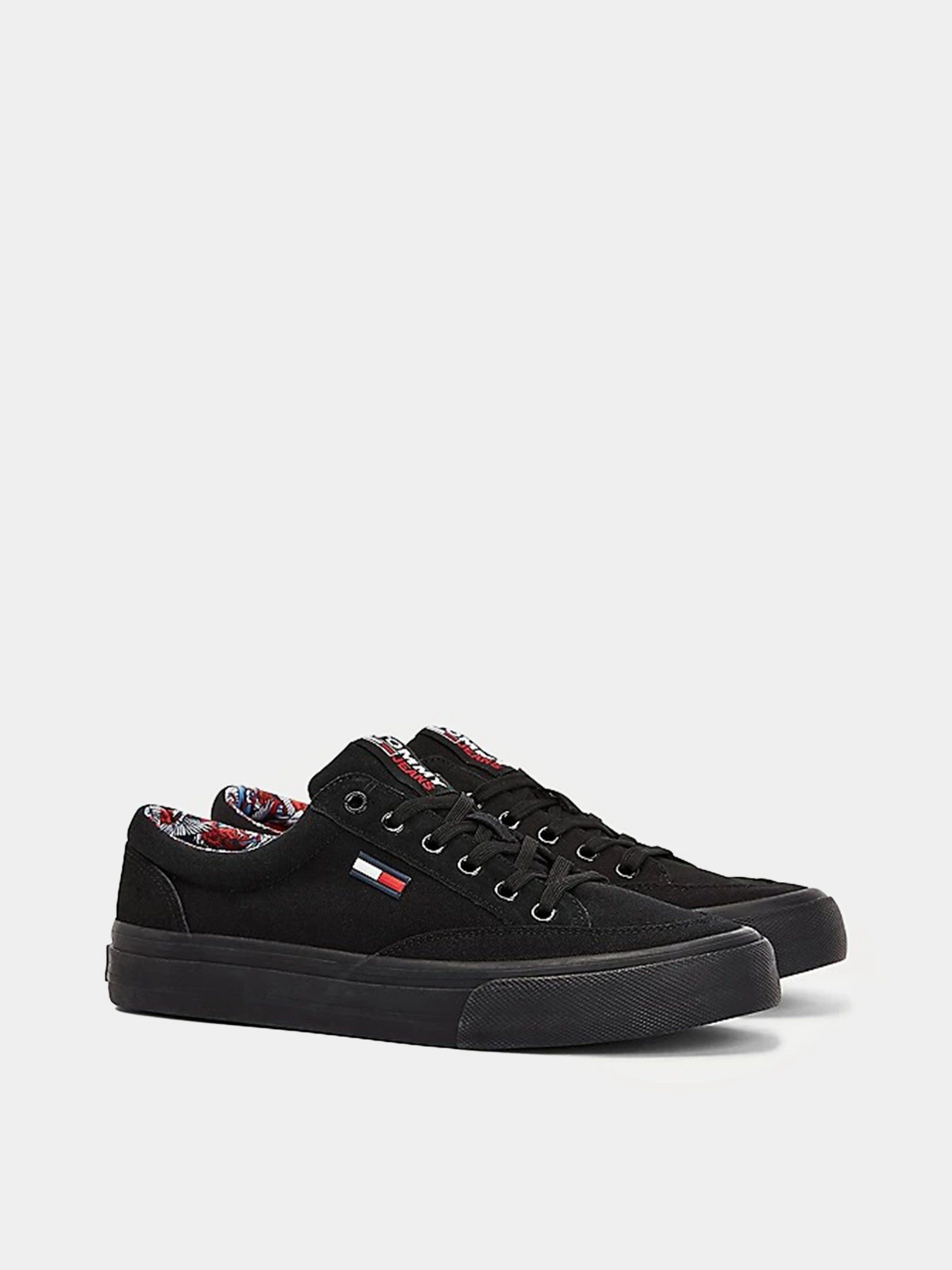 Кеды Tommy Hilfiger Contrast Trim Lace-Up Trainers модель EM0EM00735-BDS Кеды Tommy Hilfiger Contrast Trim Lace-Up Trainers модель EM0EM00735-BDS Фото