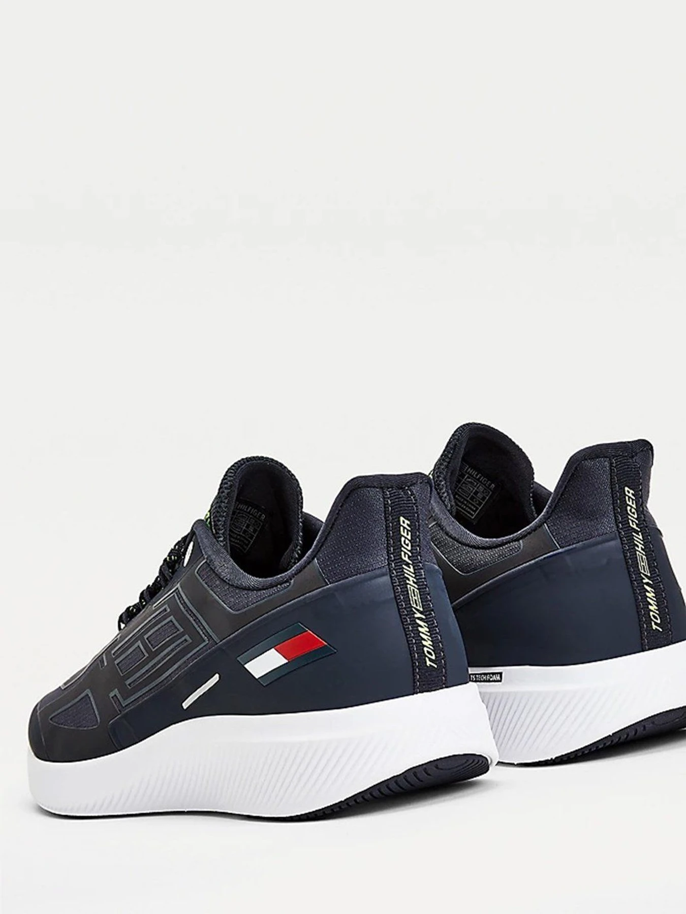 Кросівки Tommy Hilfiger Pro 2 модель FD0FD00030-DW5 Кросівки Tommy Hilfiger Pro 2 модель FD0FD00030-DW5 Фото