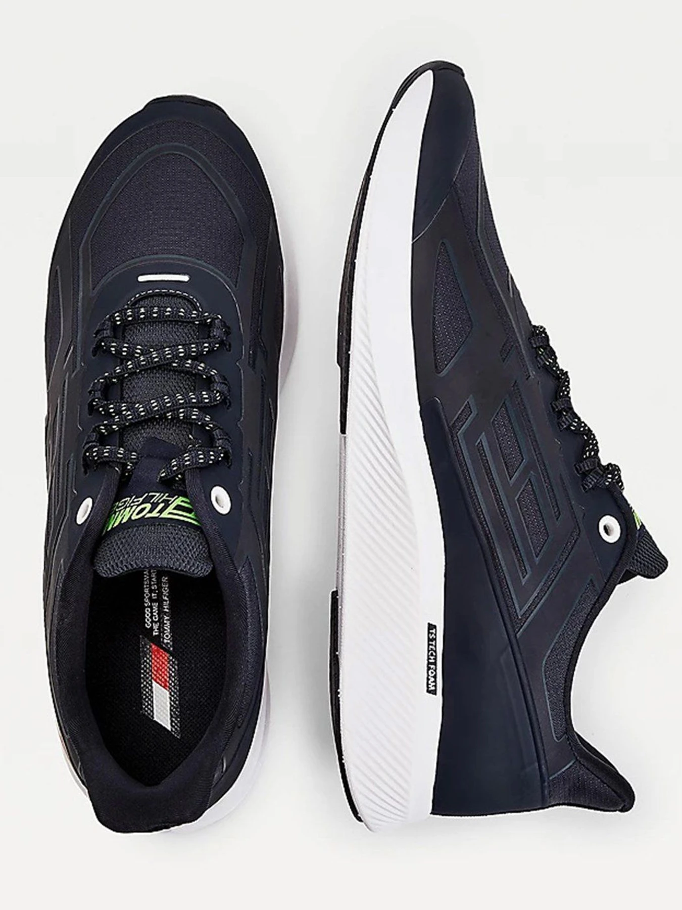 Кросівки Tommy Hilfiger Pro 2 модель FD0FD00030-DW5 Кросівки Tommy Hilfiger Pro 2 модель FD0FD00030-DW5 Фото