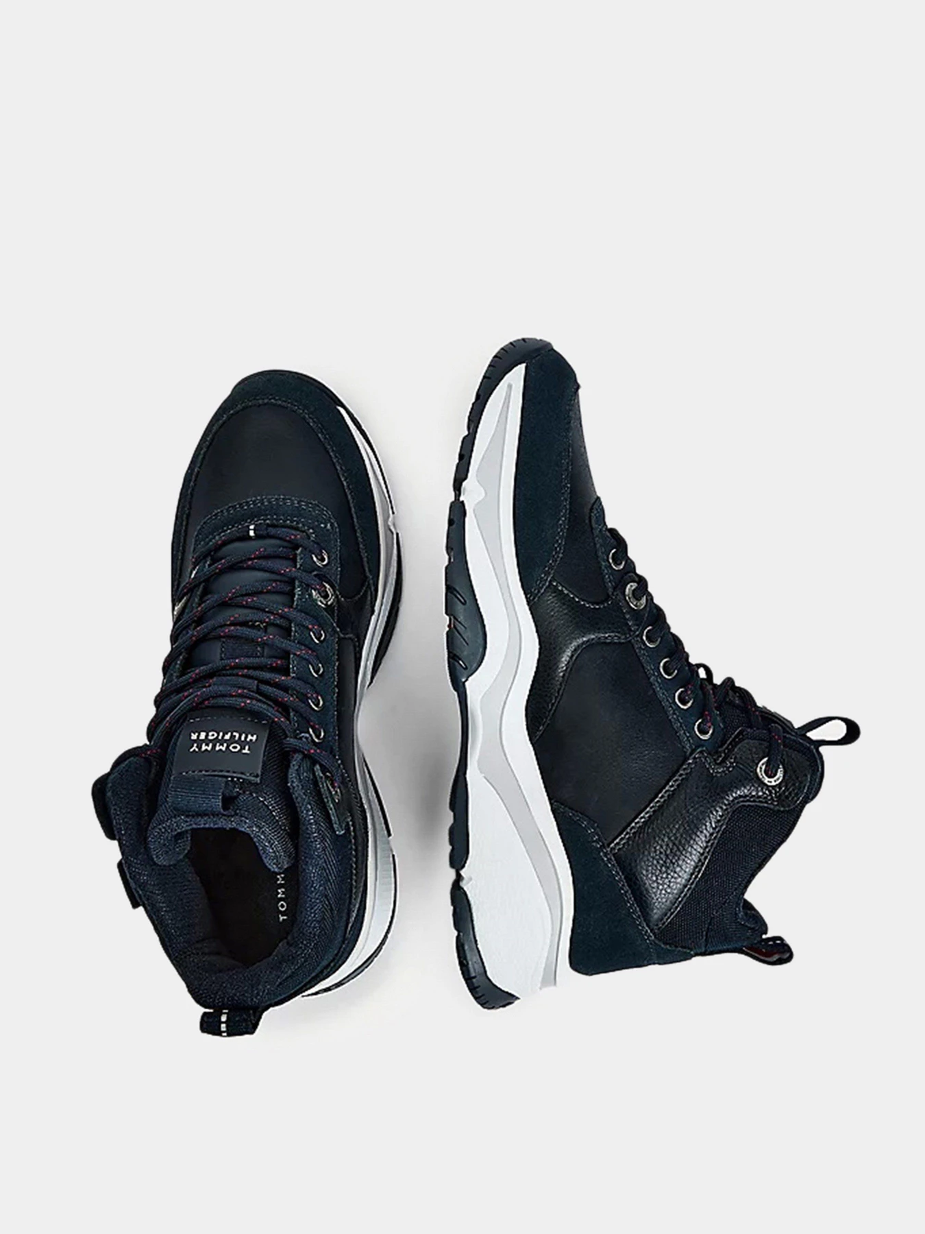 Кросівки Tommy Hilfiger High Sneaker Leather модель FM0FM03273-DW5 Кросівки Tommy Hilfiger High Sneaker Leather модель FM0FM03273-DW5 Фото