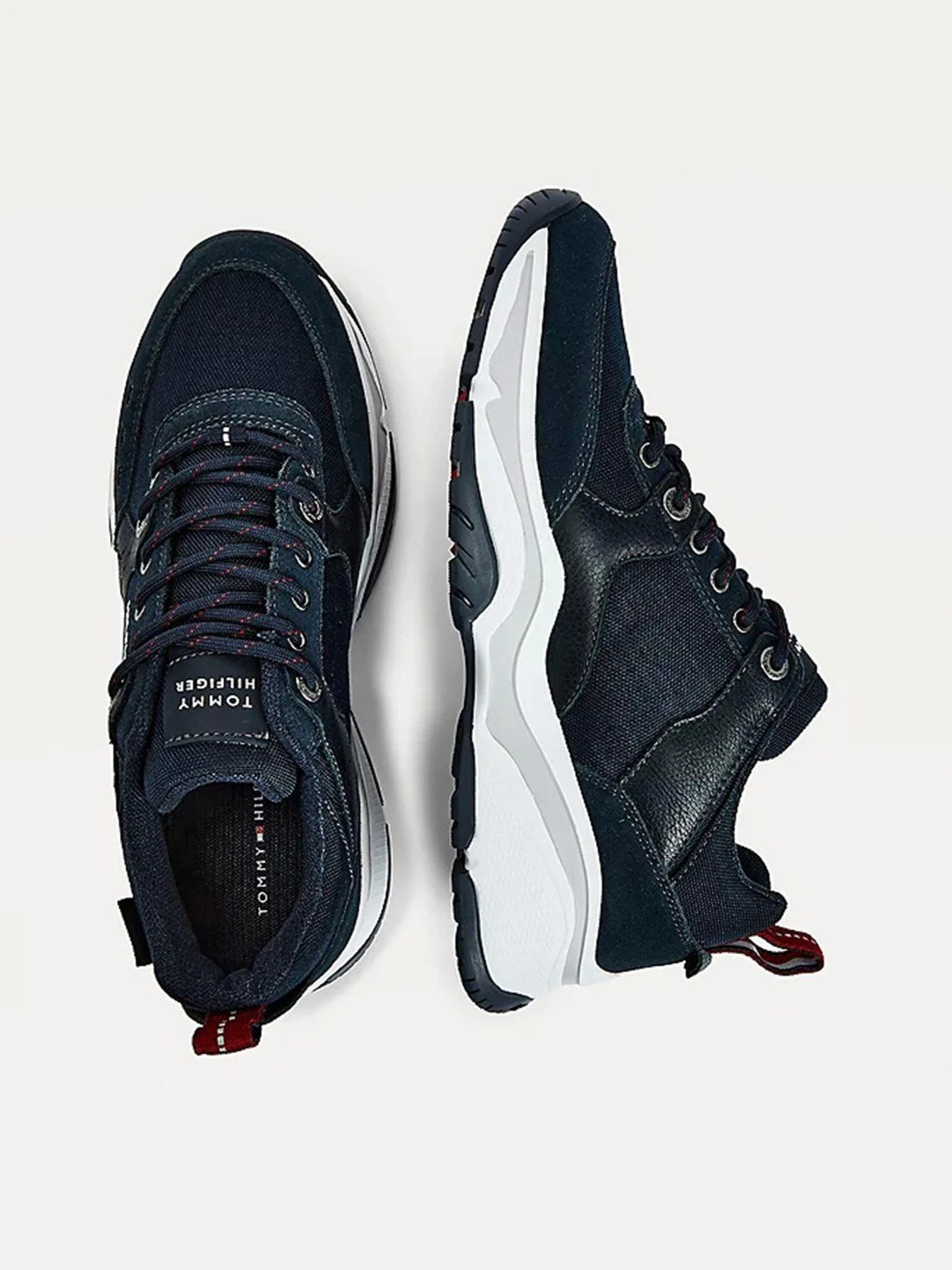 Кроссовки Tommy Hilfiger Outdoor Sneaker Mix Runner модель FM0FM03274-DW5 Кроссовки Tommy Hilfiger Outdoor Sneaker Mix Runner модель FM0FM03274-DW5 Фото