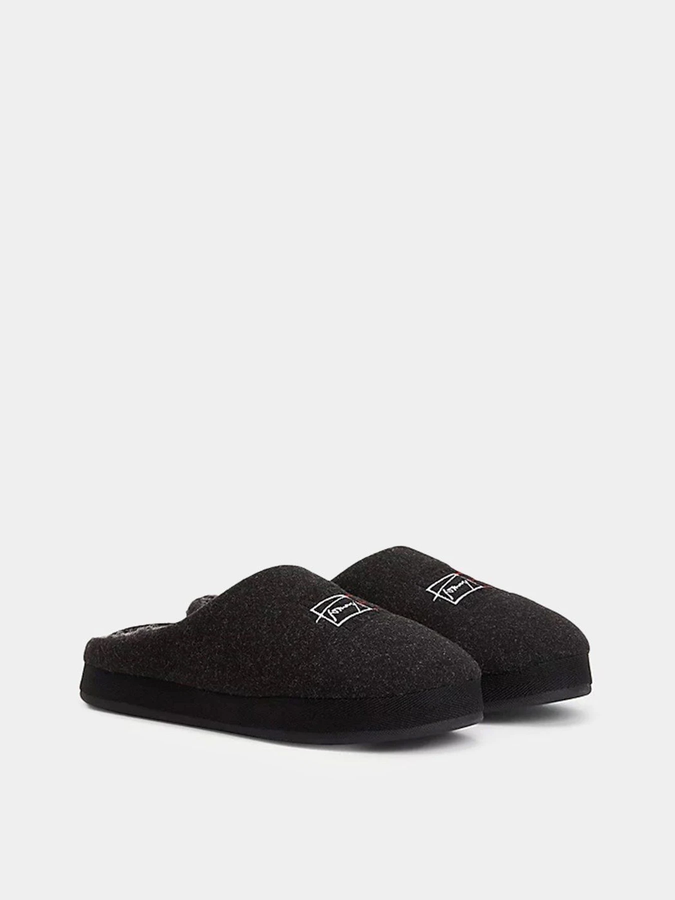Тапки Tommy Hilfiger Established Home Slippers модель FM0FM03802-PTY Тапки Tommy Hilfiger Established Home Slippers модель FM0FM03802-PTY Фото