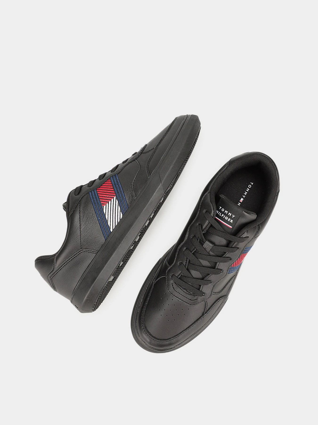 Кроссовки Tommy Hilfiger модель FM0FM03904-BDS Кроссовки Tommy Hilfiger модель FM0FM03904-BDS Фото