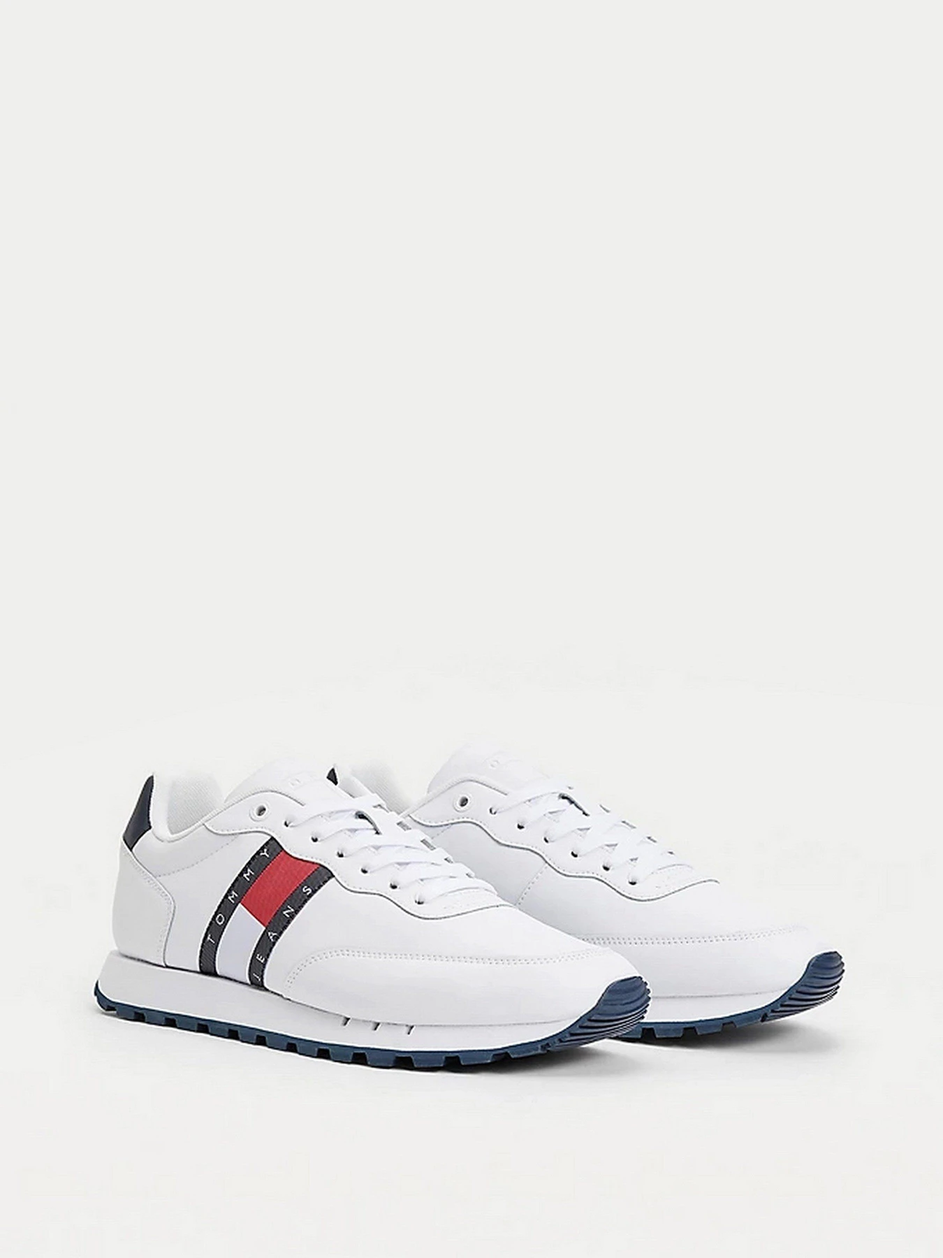 Кроссовки Tommy Hilfiger модель // Фото