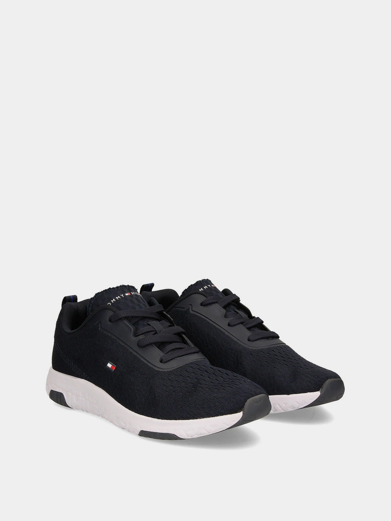 Кросівки Tommy Hilfiger MODERN модель FM0FM03900-DW5 Кросівки Tommy Hilfiger MODERN модель FM0FM03900-DW5 Фото