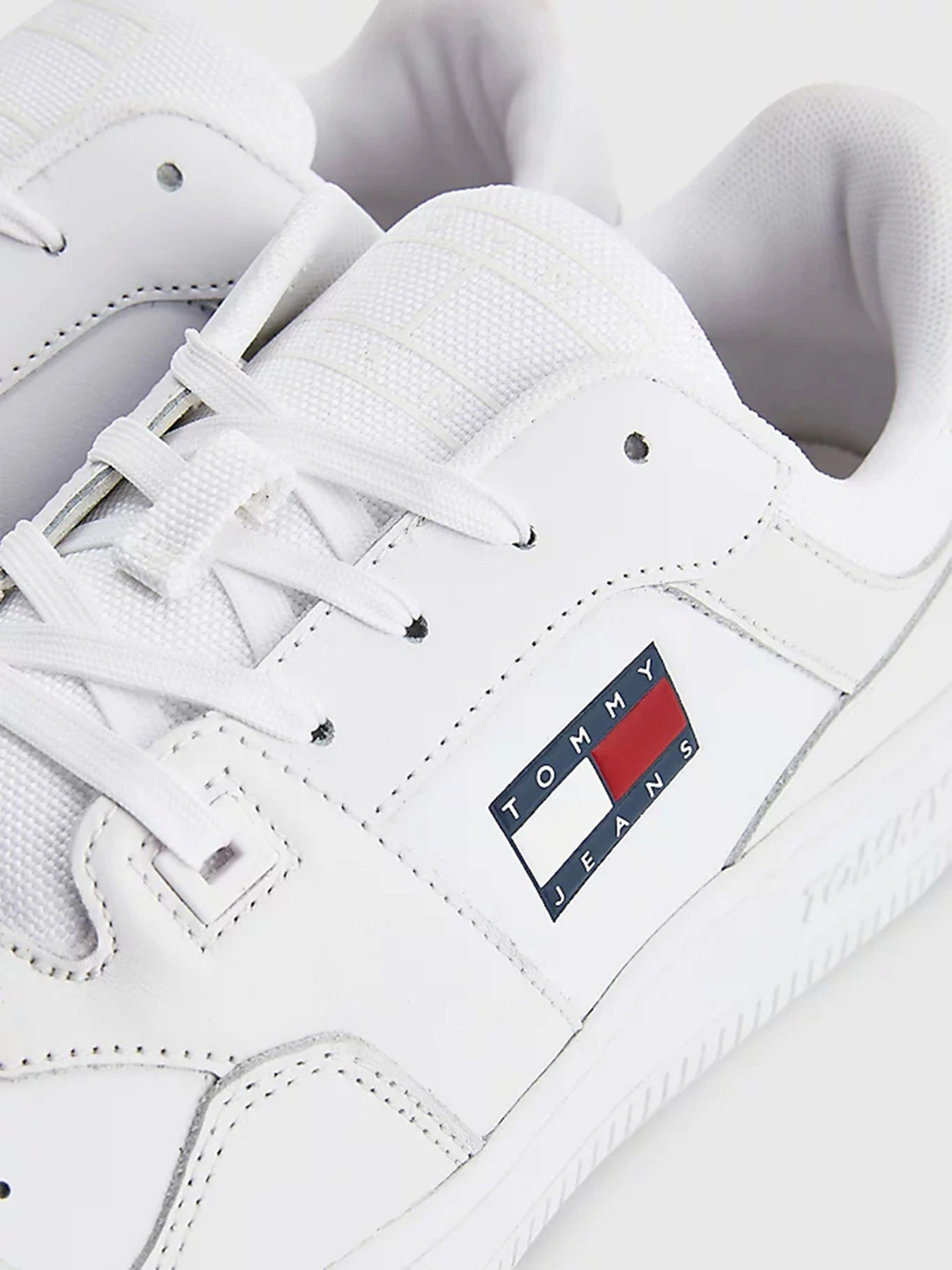 Кроссовки Tommy Hilfiger модель EM0EM00955-YBR Фото