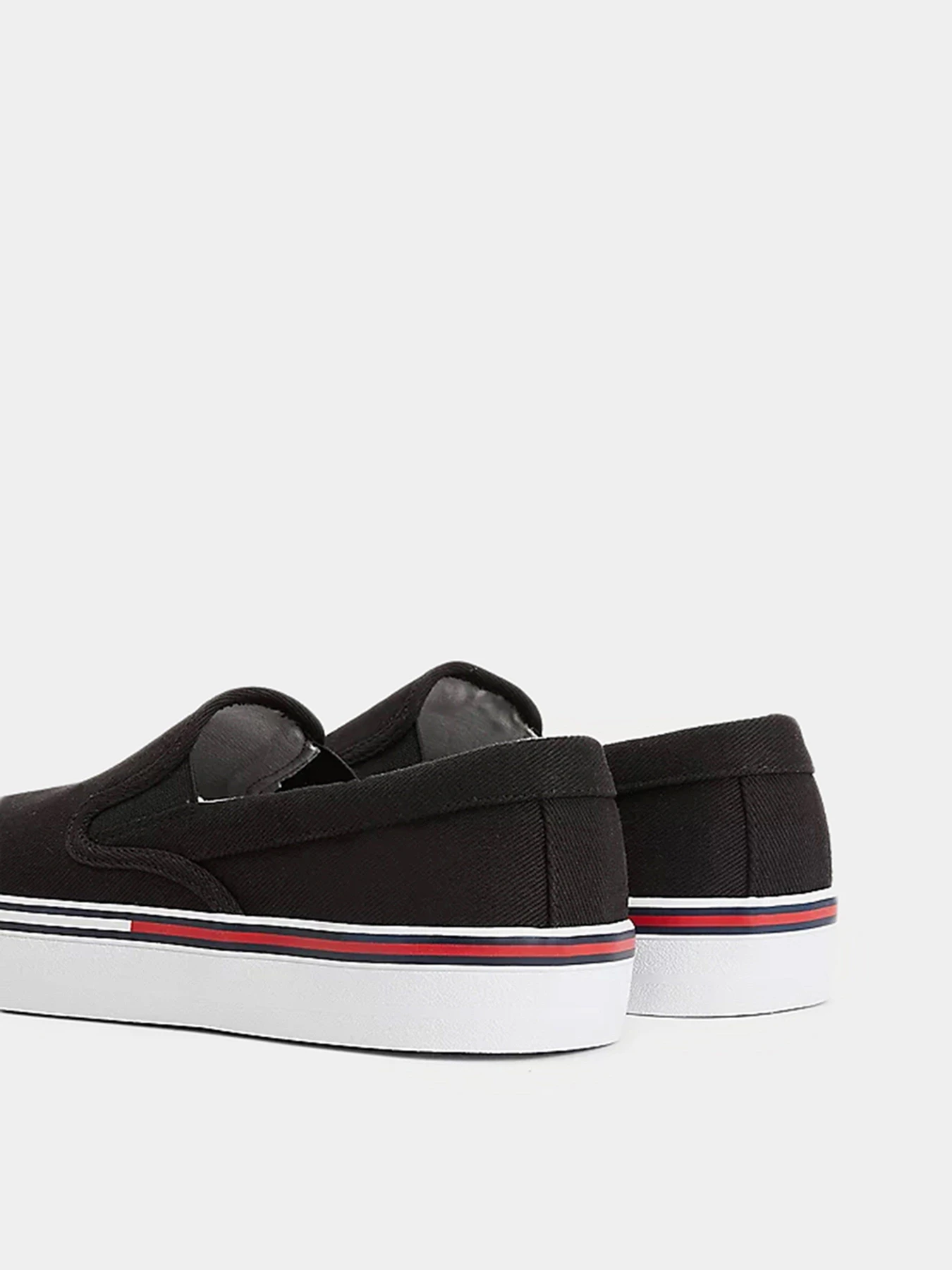 Слипоны и мокасины Tommy Hilfiger модель EM0EM00961-BDS Слипоны и мокасины Tommy Hilfiger модель EM0EM00961-BDS Фото