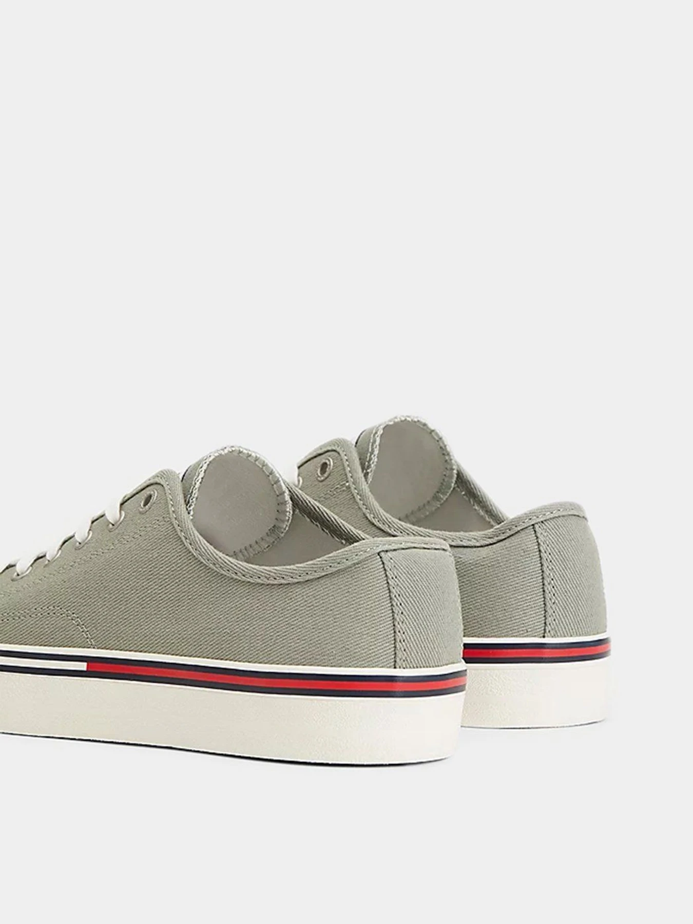 Кроссовки Tommy Hilfiger модель EM0EM00962-PMI Кроссовки Tommy Hilfiger модель EM0EM00962-PMI Фото
