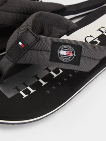 Шлёпанцы Tommy Hilfiger модель FM0FM03981-PTY Фото