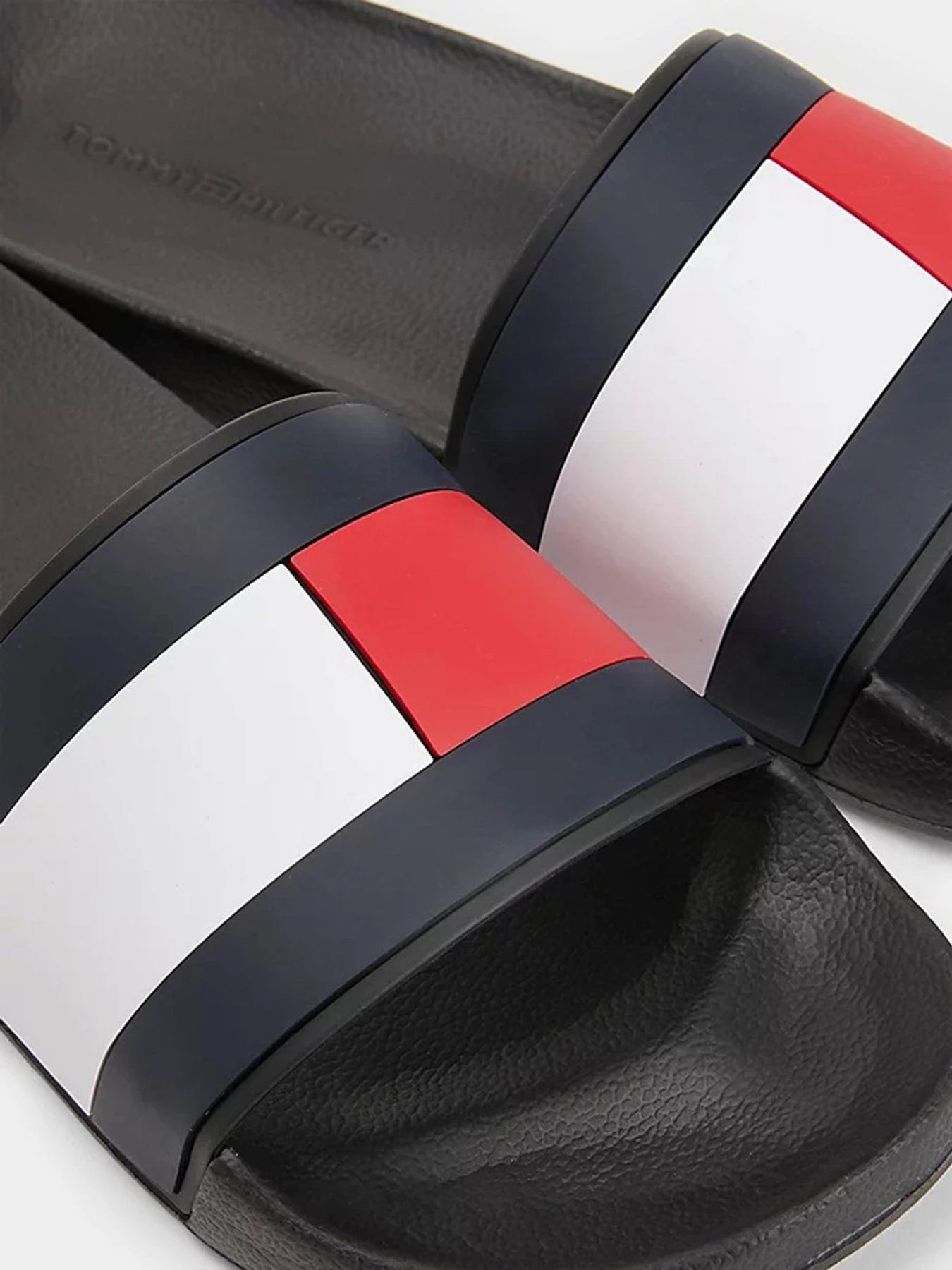 Шльопанці Tommy Hilfiger модель FM0FM04263-BDS Шльопанці Tommy Hilfiger модель FM0FM04263-BDS Фото