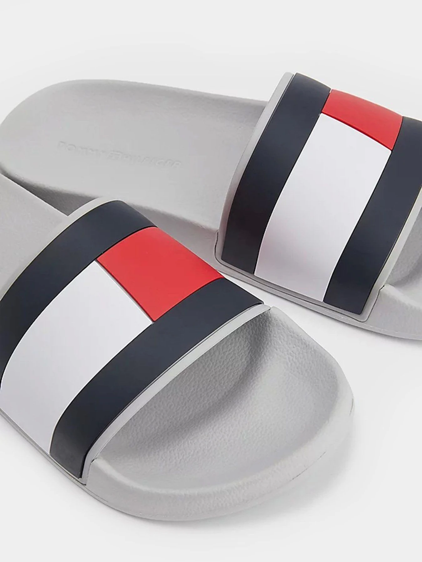 Шлёпанцы Tommy Hilfiger модель FM0FM04263-PQU Фото